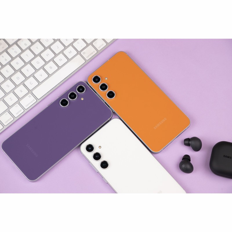 گوشی موبایل سامسونگ مدل Galaxy S23 FE دو سیم کارت ظرفیت 128 گیگابایت و رم 8 گیگابایت ویتنام